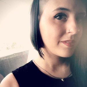 Meet your Posher, Ally